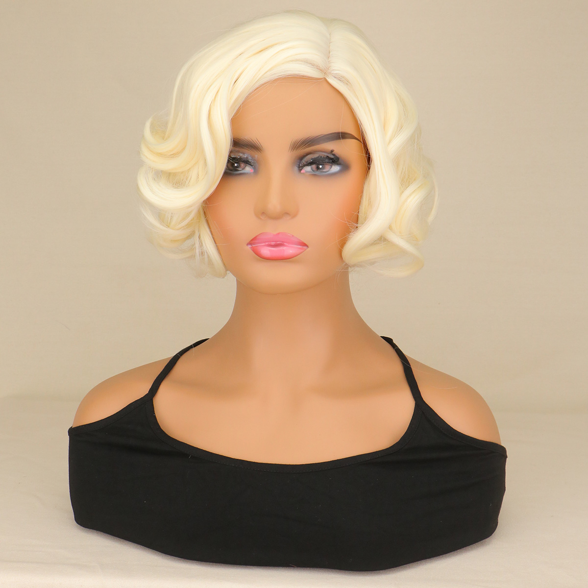 Women Synthetic Short Curly Ha - Women'S Accessories In The 1950S recension och pris