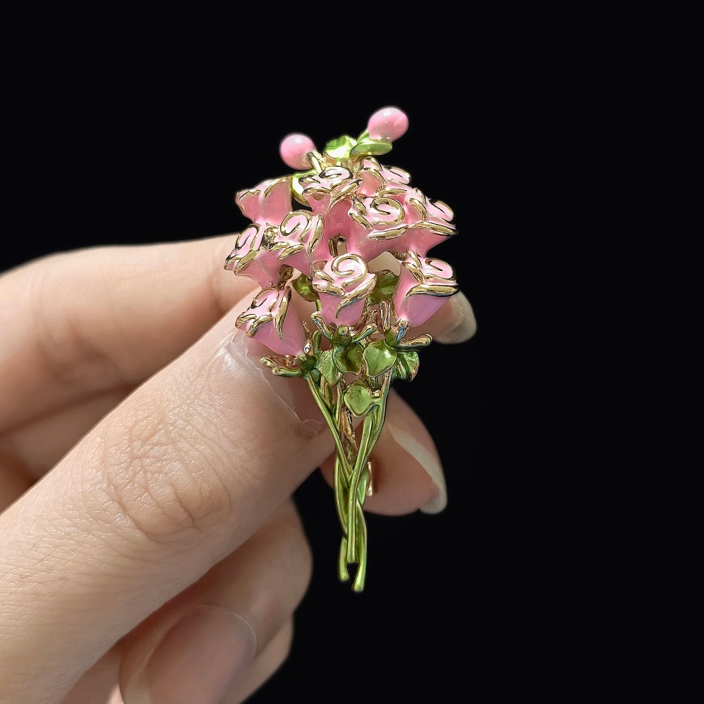 Pink Enamel Rose Bouquet Brooc - Women Accessories Bouquet recension och pris